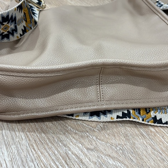 AHDORNED Vegan Tan Pebble grain crossbody purse + Embroidered Aztec print Strap - Picture 9 of 11